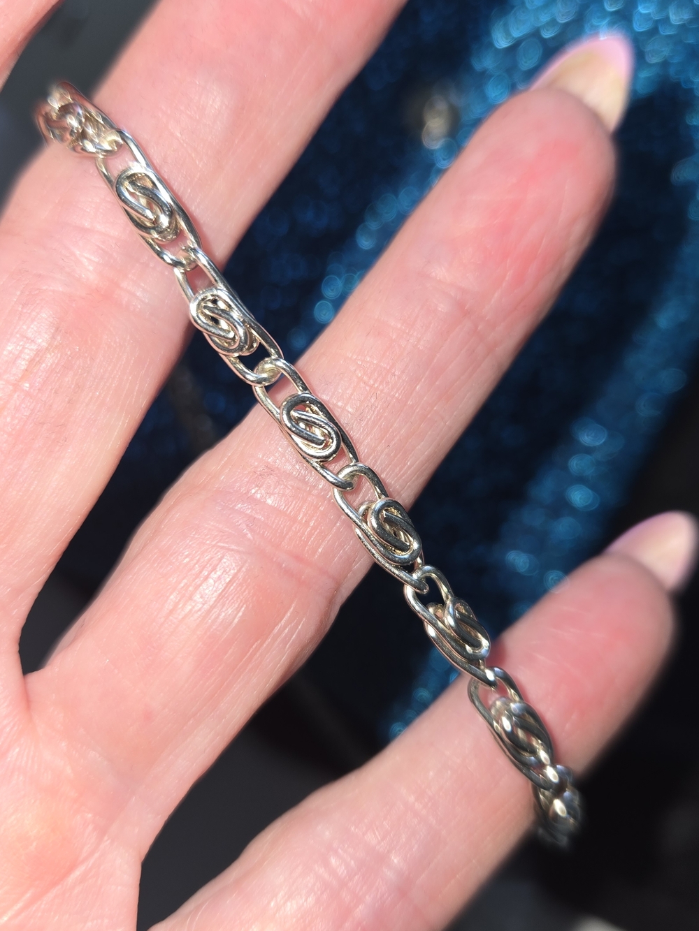 NWT Blue Sparkle Evening Clutch with Rhinestone Accent - Picture 4 of 8